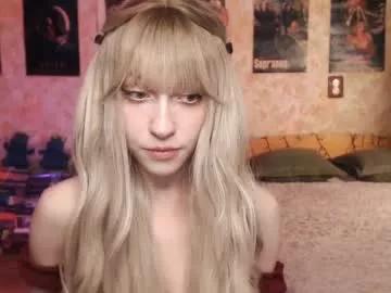 ellie_friendly from Chaturbate