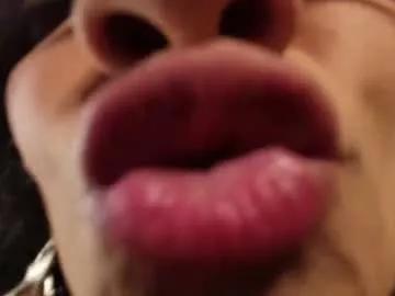 elliee1 from Chaturbate