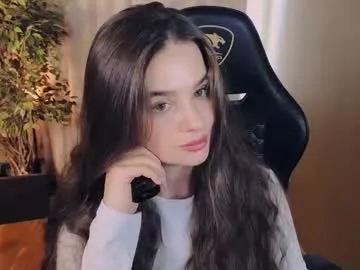 elliephant_ on Chaturbate 