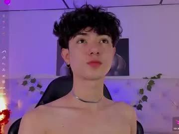 elliot_younng from Chaturbate