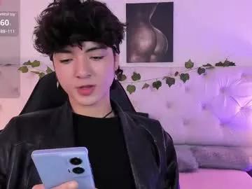 elliot_younng from Chaturbate