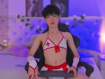elliot_younng from Chaturbate