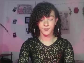 ellis_flowers from Chaturbate