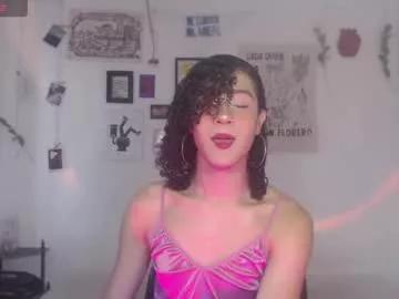ellis_flowers from Chaturbate