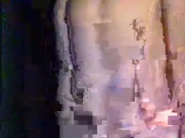 Elly2t from Chaturbate