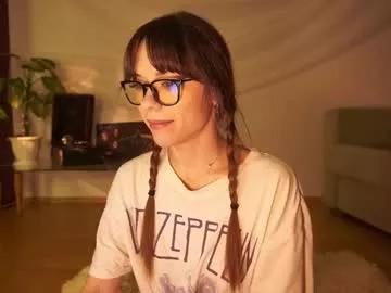 Elly_fry from Chaturbate
