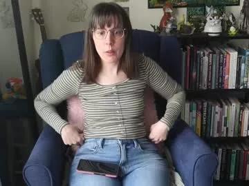 ellynaomi from Chaturbate