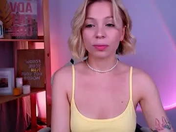ellysunloverr on Chaturbate 