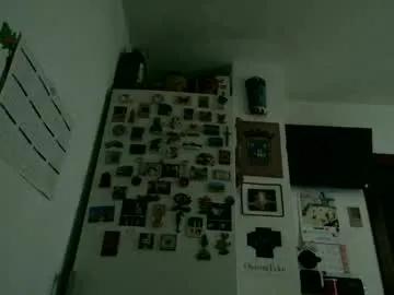 elnamelezz from Chaturbate is Freechat