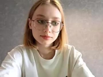 elwinebanford on Chaturbate