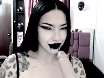 emearld_black from Chaturbate