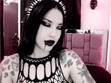 emearld_black from Chaturbate