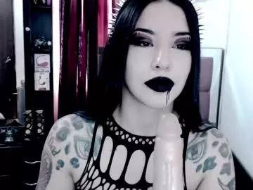 emearld_black from Chaturbate