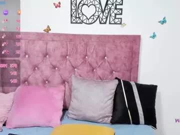 emelyrose_ from Chaturbate