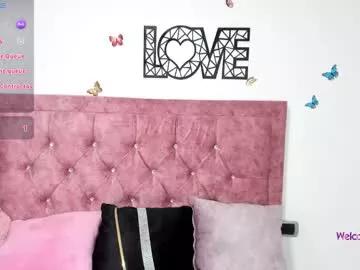 emelyrose_ from Chaturbate