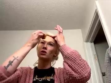 Emilywarren296 from Chaturbate