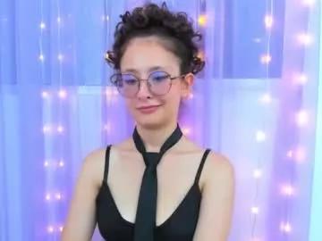 emma_belle02 from Chaturbate