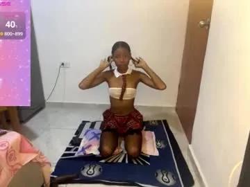 emma_thompson_xx from Chaturbate is Freechat