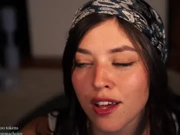Emmachoice from Chaturbate