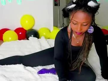 Emmasanzoficial from Chaturbate