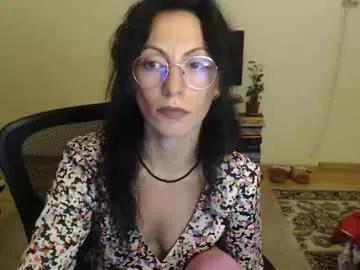 Emmatoo95 from Chaturbate