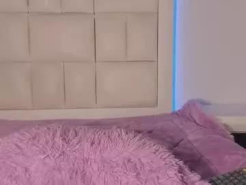 Emmily_evans_ from Chaturbate
