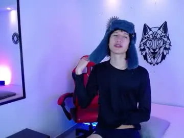 emmo_boy on Chaturbate 