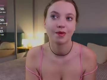 emmyglows from Chaturbate