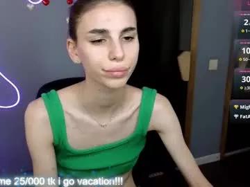 emmygreans from Chaturbate