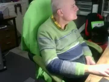 Ernello from Chaturbate