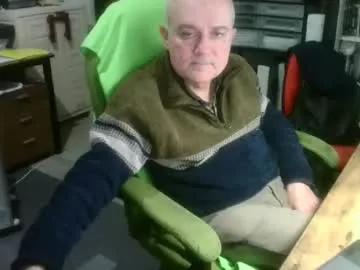 Ernello from Chaturbate