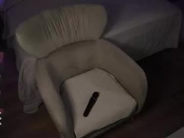 eseniyalove from Chaturbate