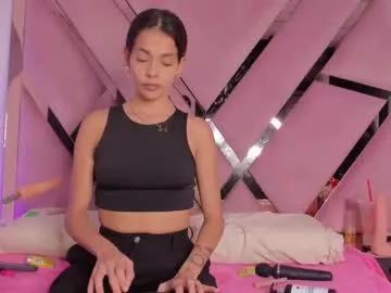 esmeraldaht from Chaturbate