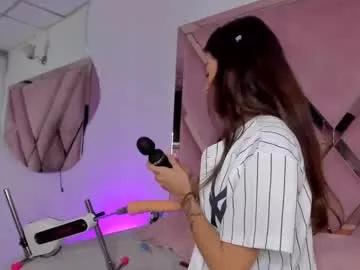 esmeraldaht from Chaturbate
