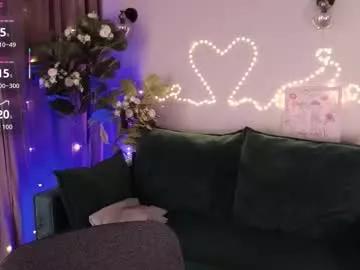 essensual_ from Chaturbate