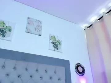 evelin_millerr from Chaturbate
