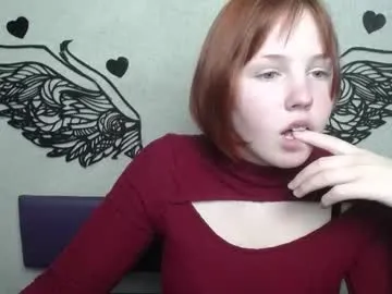 evelinaredfox on Chaturbate 