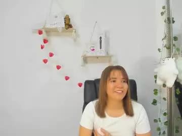 evelyn_2511 from Chaturbate