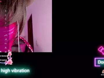 evelynagrey from Chaturbate