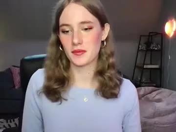eviecam from Chaturbate