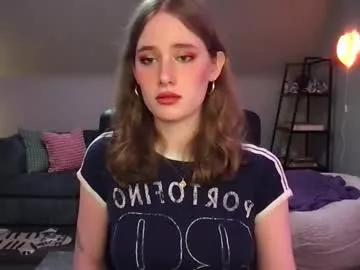 eviecam from Chaturbate