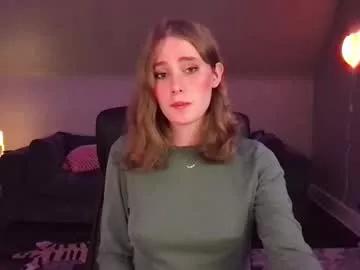 eviecam from Chaturbate