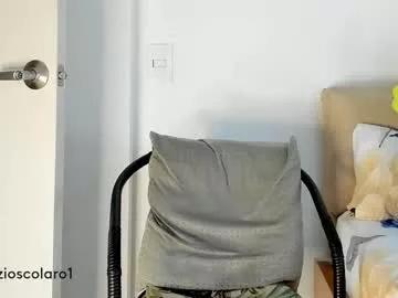 ezzio_scolaro from Chaturbate