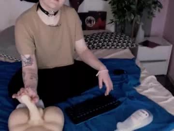 fanny_next_door from Chaturbate