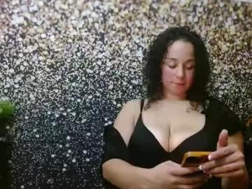 fluffymombod1 from Chaturbate
