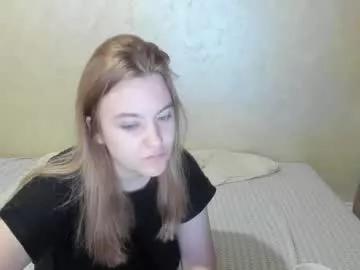 fluffyyummybuns from Chaturbate