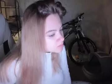 fluffyyummybuns from Chaturbate