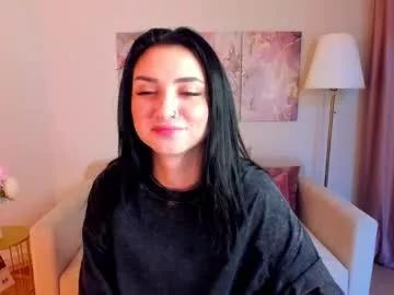 flufyfoxx from Chaturbate
