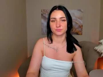 flufyfoxx from Chaturbate