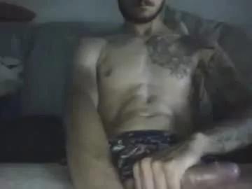 Garyreal1990 from Chaturbate